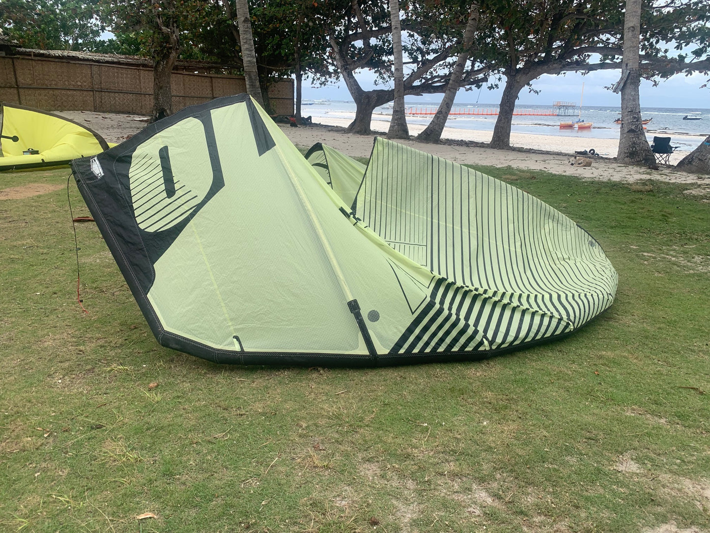 USED 2019 Liquid Force Wow V4 Kite - 10m - Lime