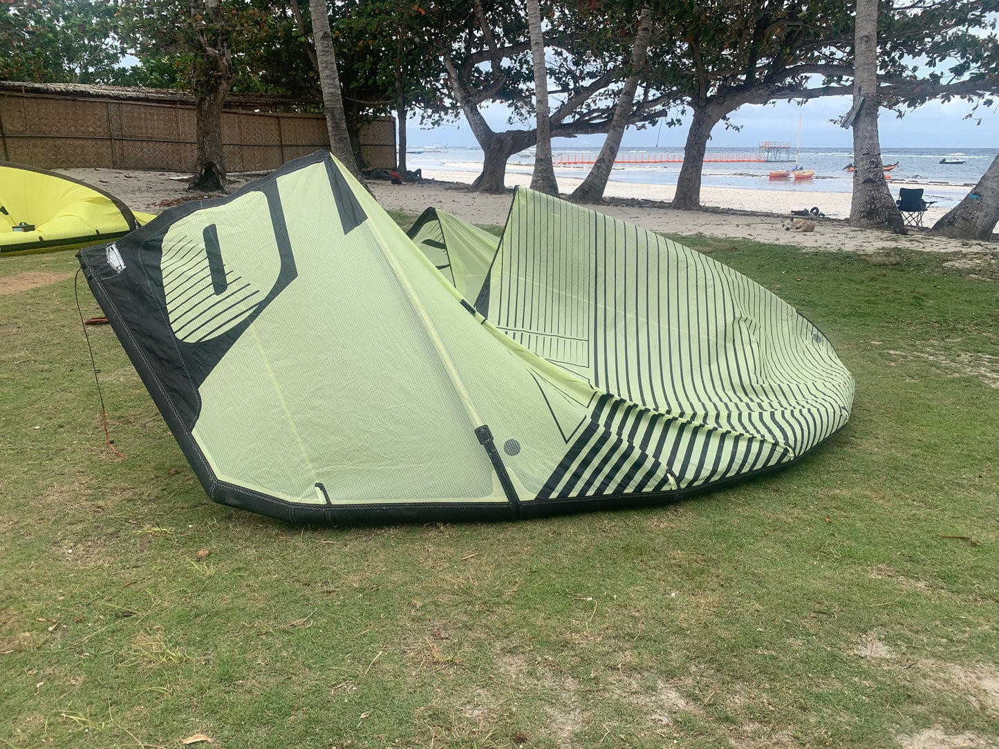 USED 2019 Liquid Force Wow V4 Kite - 10m - Lime